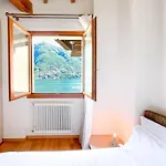 Luminosa, View & Private Parking * Laglio